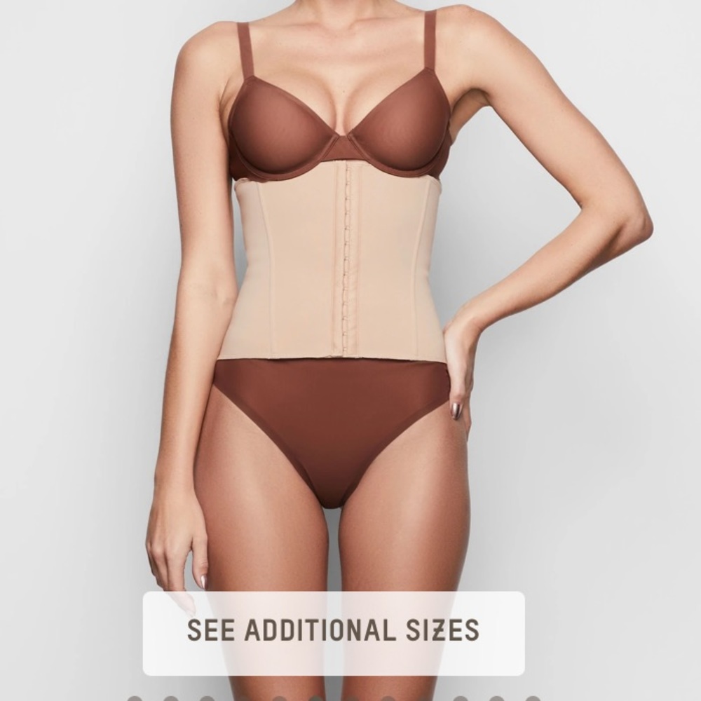Skims waist trainer XS